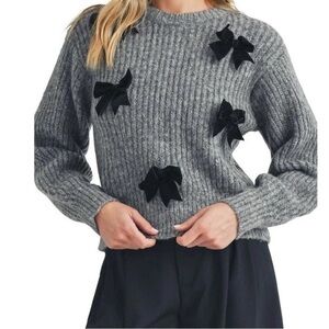 Lush Velvet Bow Sweater NWOT Sz. Small